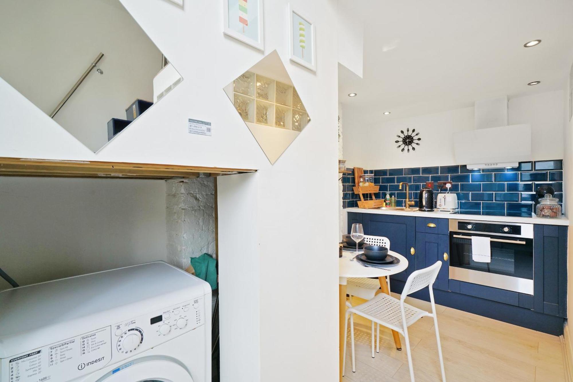 Cozy Split-Level Studio By Livestay Short Lets & Serviced Accommodation London Exterior photo